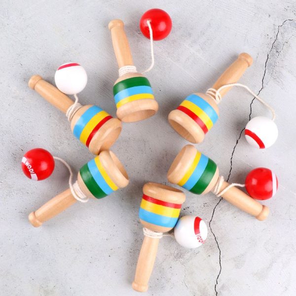 Kendama Mini din Lemn 9.5cm, cu Bila pe Sfoara